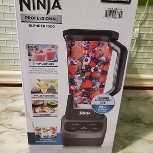 Ninja profesional blender 1000 ...72 oz Full size pitcher